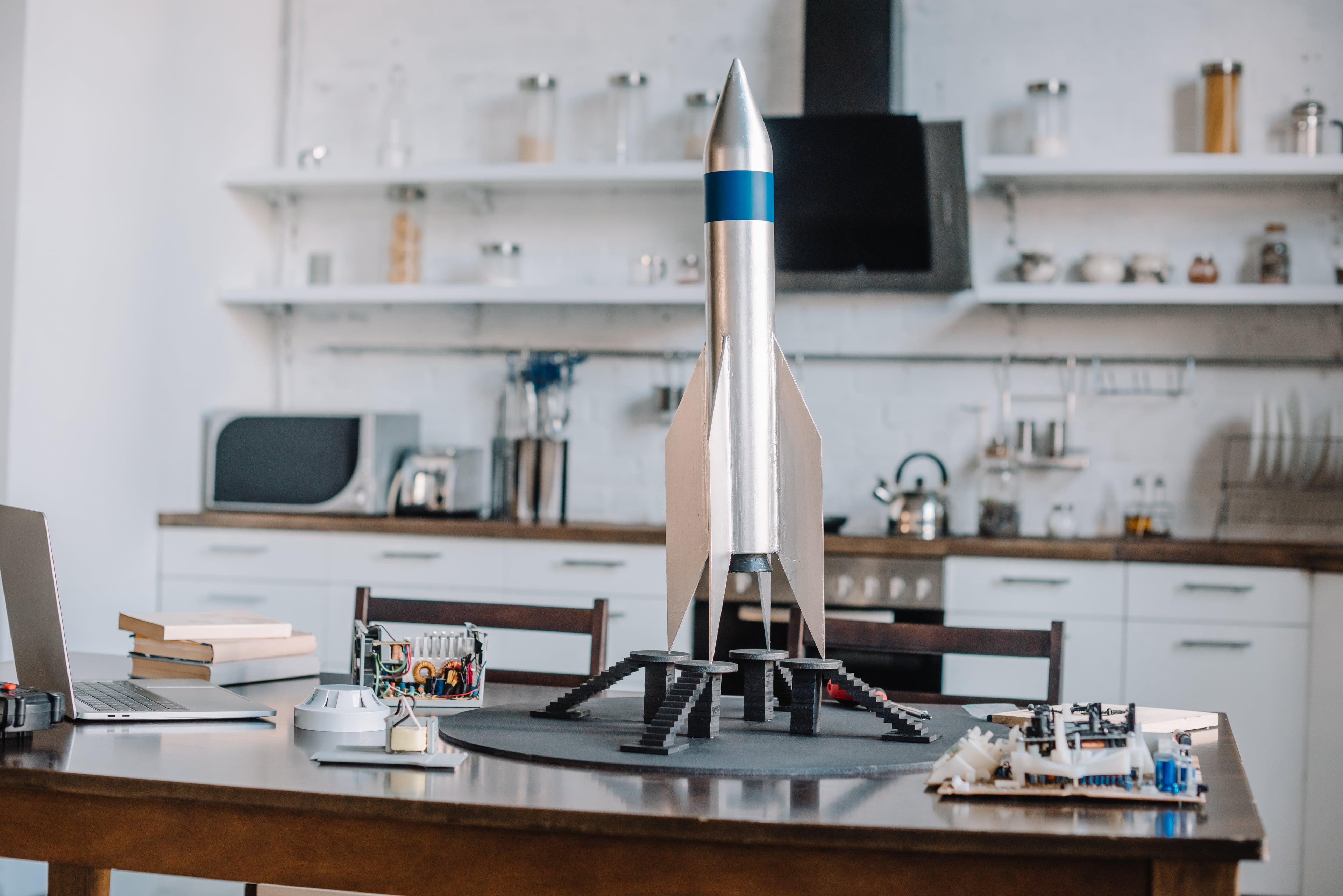 Blog template: 10 Inspiring Product-Led Growth Examples